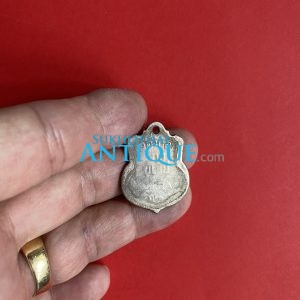 เหรียญเสด็จกลับจากยุโรป ร.ศ. 126 เนื้ออัลปาก้า สภาพสวย แถมพุทธคุณสุดยอด หลวงปู่เอี่ยมวัดหนังปลุกเสก เหรียญที่ 6 - Image 3