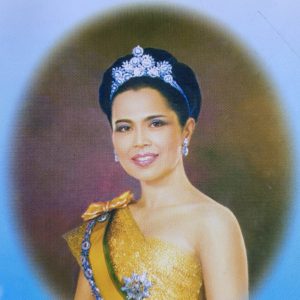 ธนบัตรที่ระลึกพระนางเจ้าสิริกิต์ มหามงคลเฉลิมพระชนมพรรษา 6 รอบ 12 สิงหาคม 2547 ฉบับละ 100 บ.อยู่ในกรอบเดิม - Image 3