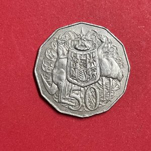 เหรียญเงินตรา ELIZABETH II ปี 1979 ราคา 50 cent 12 เหลี่ยม ขนาด 31.5 มิล สวยคมชัด - Image 3