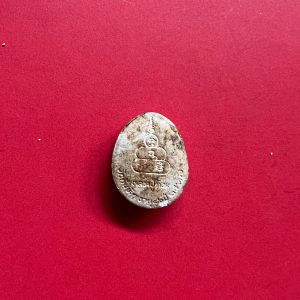 พระปิดตาหลวงปู่ต้วน (พระครูสุจิตสีลาจารย์) วัดสวัสติการาม (วัดต้นหัด) เนื้อผงพิมพ์เล็ก ปี2537 อายุครบ 80 ปี v'8 - Image 4