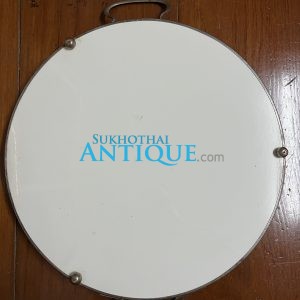 ถาดกระเบื้องโบราณสมัย ร.5 ใบขนาด 16" ลายคล้ายดอกทิวลิปสีนำ้ตาลเหลืองและชมพู 3 ดอก สวยงามและสมบูรณ์มากๆ - Image 4