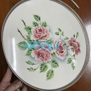 ถาดกระเบื้องโบราณขนาดสผ.16" ลายช่อดอกกุหลาบสีชมพูขาวบาน 3 ดอก กำลังบาน 1 ดอก สวยงามสมบูรณ์ - Image 3